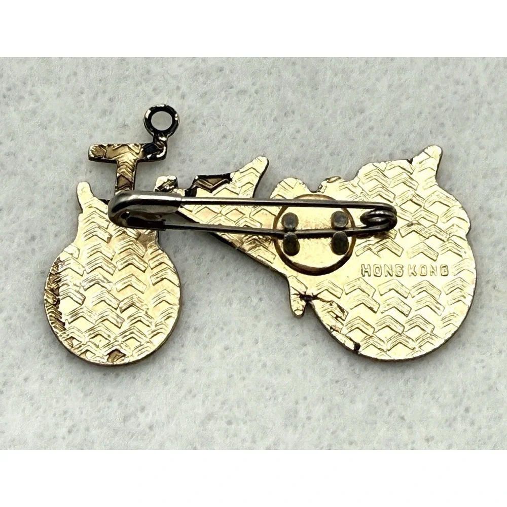Vintage Horseless Carriage‎ Brooch Gold Tone Black Wheels Hong Kong Car Pin